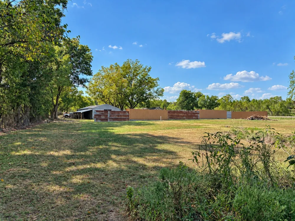4101 Highway 51 Hulbert, OK 74441