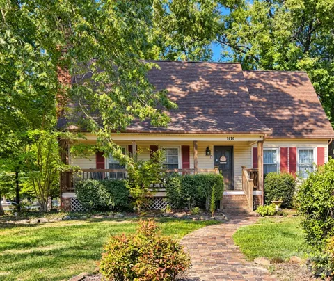 1610 Springhaven Circle