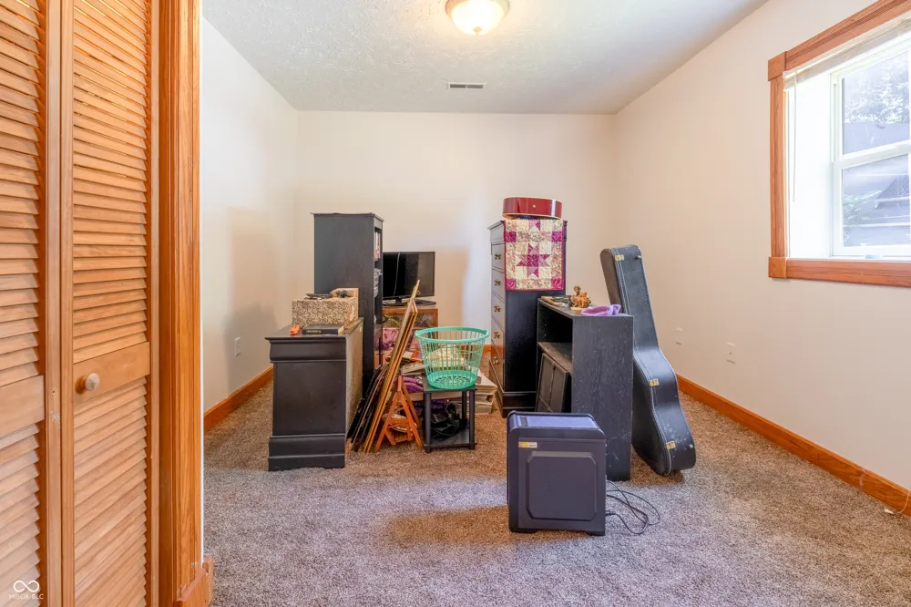 401 S Kyle Street Edinburgh, IN 46124