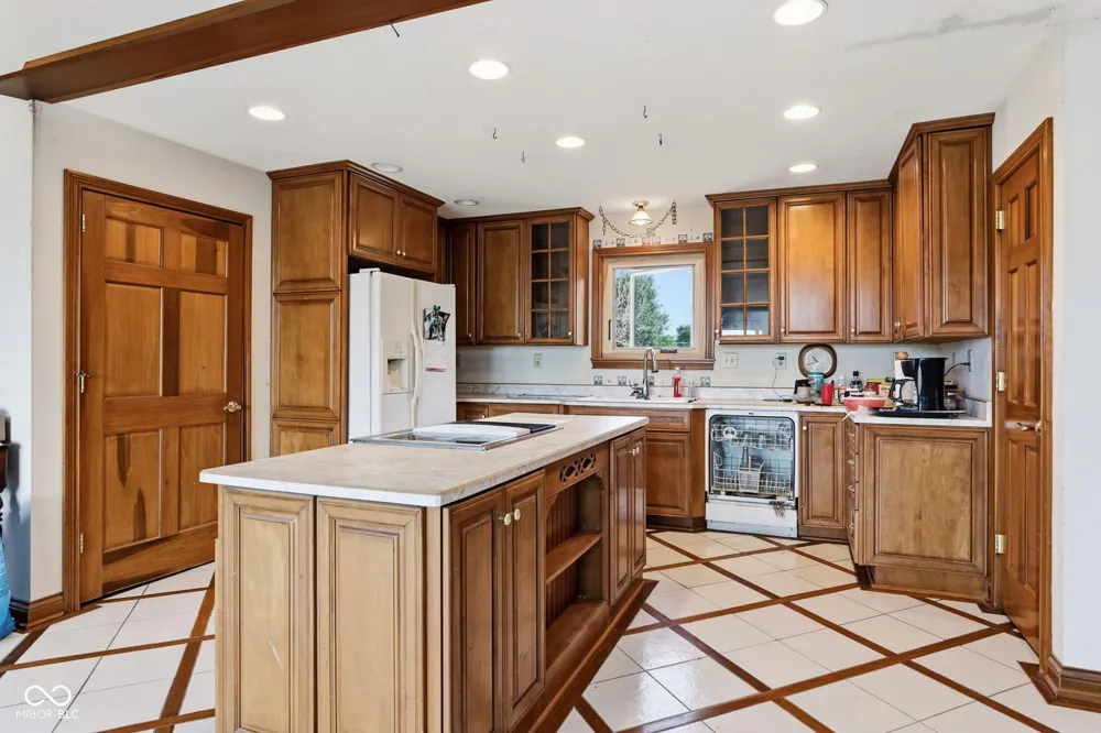 4363 W 750 S Jamestown, IN 46147