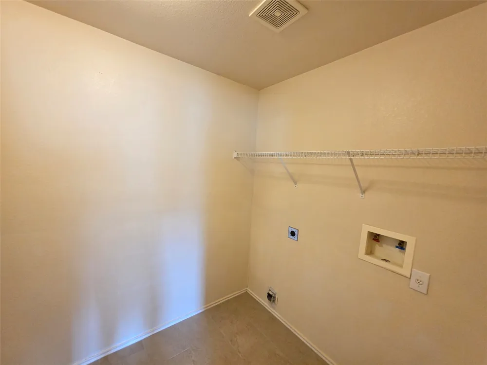 8108 Stowe Springs Lane Arlington, TX 76002