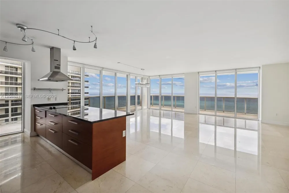 1850 S OCEAN DR #3601 Hallandale Beach, FL 33009