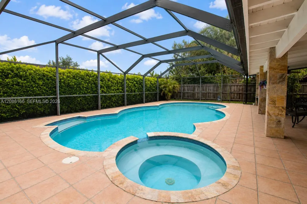 9520 SW 117th Ave Miami, FL 33186