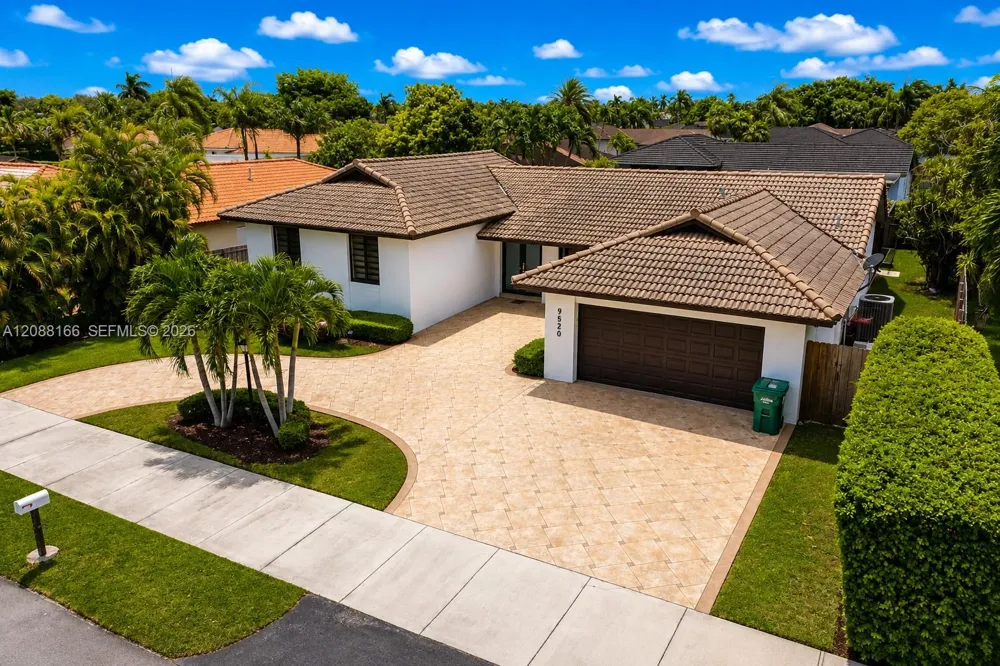 9520 SW 117th Ave Miami, FL 33186