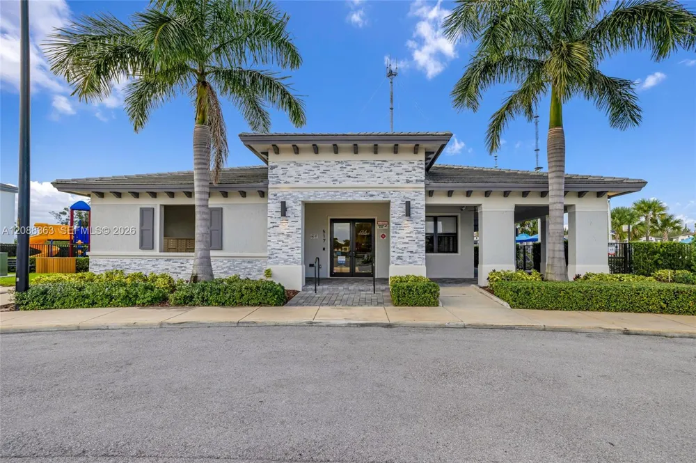 20427 NW 4th Ct Miami Gardens, FL 33169