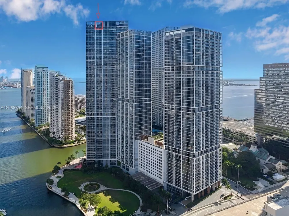 465 Brickell Ave #5704 Miami, FL 33131