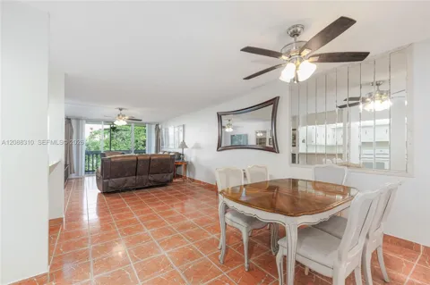 7091 Environ Blvd #346