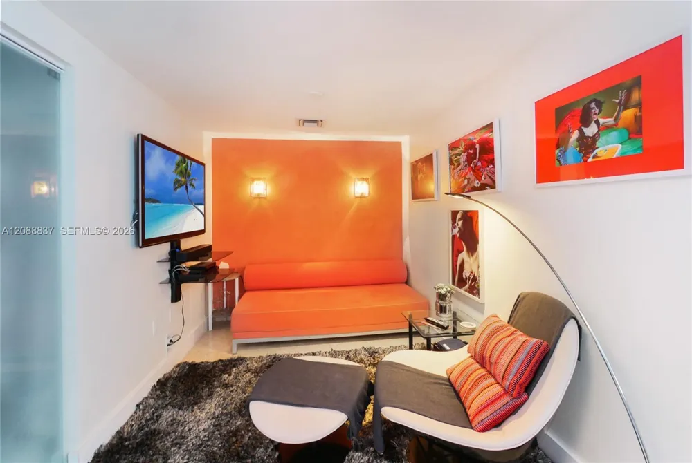 900 Biscayne Blvd #1109 Miami, FL 33132