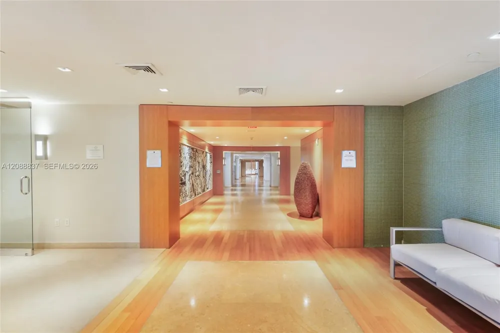 900 Biscayne Blvd #1109 Miami, FL 33132