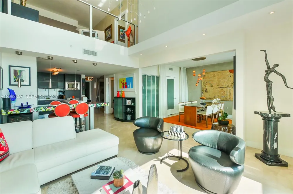 900 Biscayne Blvd #1109 Miami, FL 33132