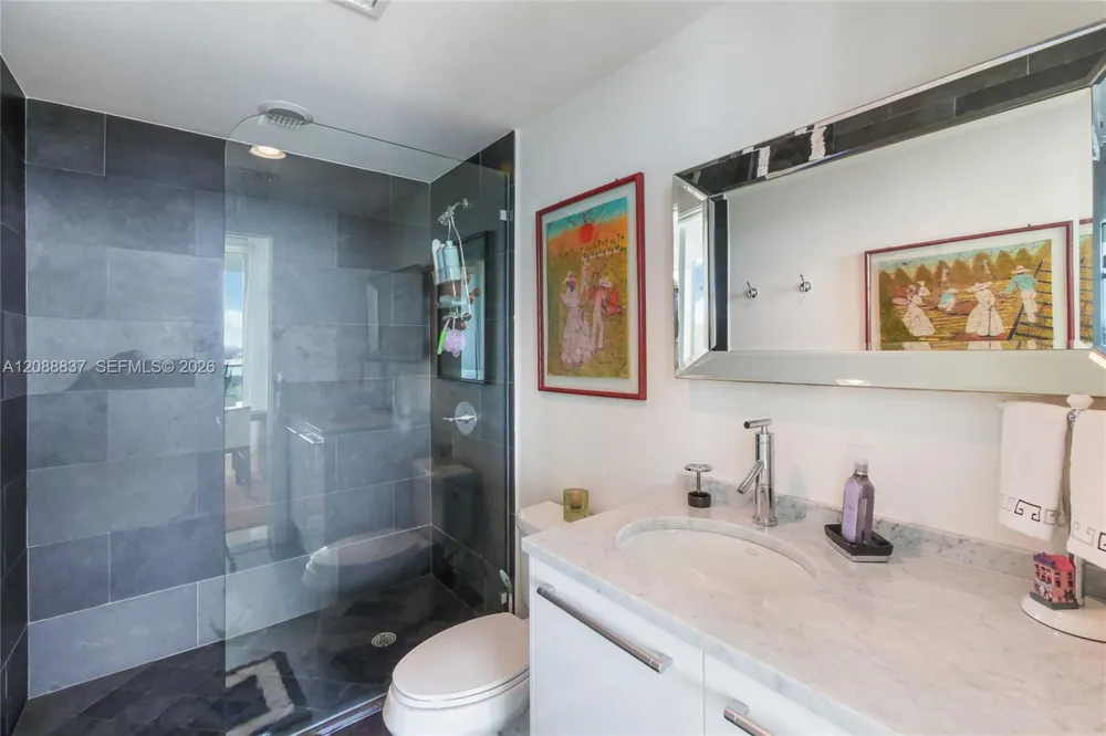 900 Biscayne Blvd #1109 Miami, FL 33132