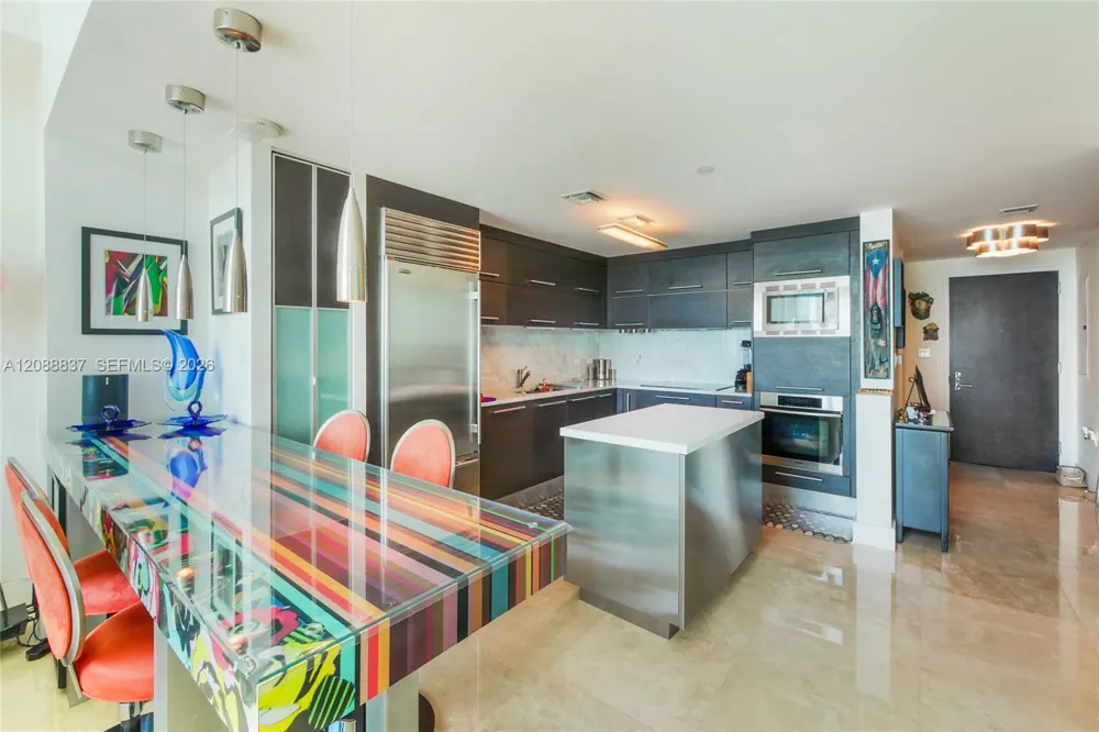 900 Biscayne Blvd #1109 Miami, FL 33132