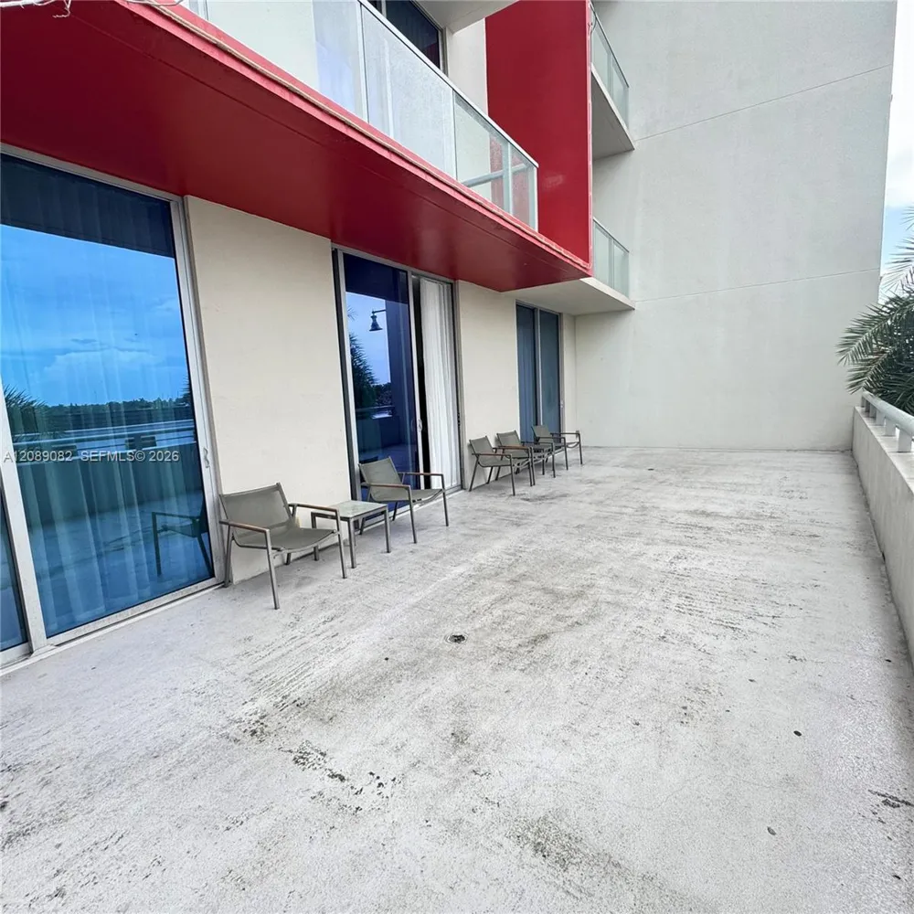 777 Ocean Dr #S232 Hollywood, FL 33019