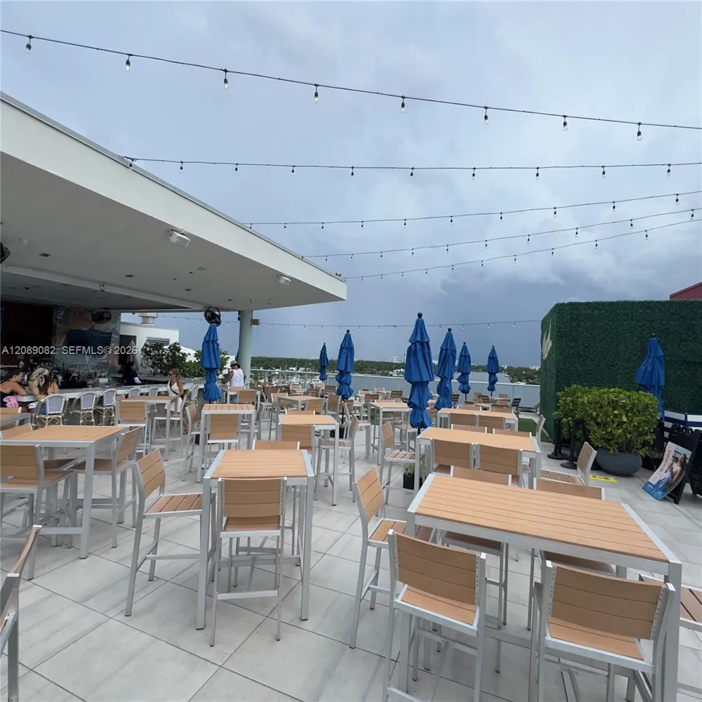 777 Ocean Dr #S232 Hollywood, FL 33019