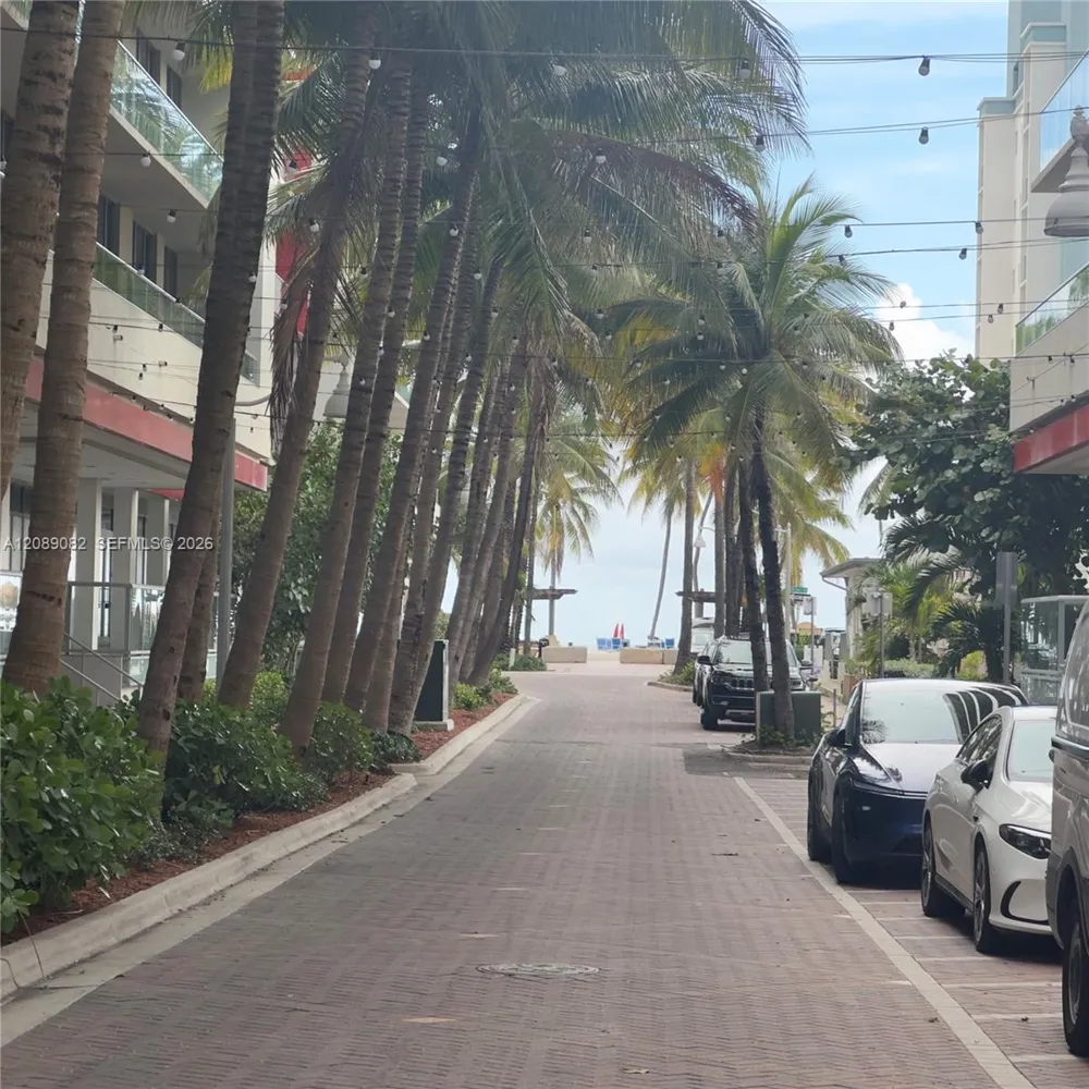 777 Ocean Dr #S232 Hollywood, FL 33019