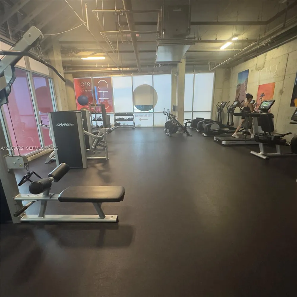 777 Ocean Dr #S232 Hollywood, FL 33019