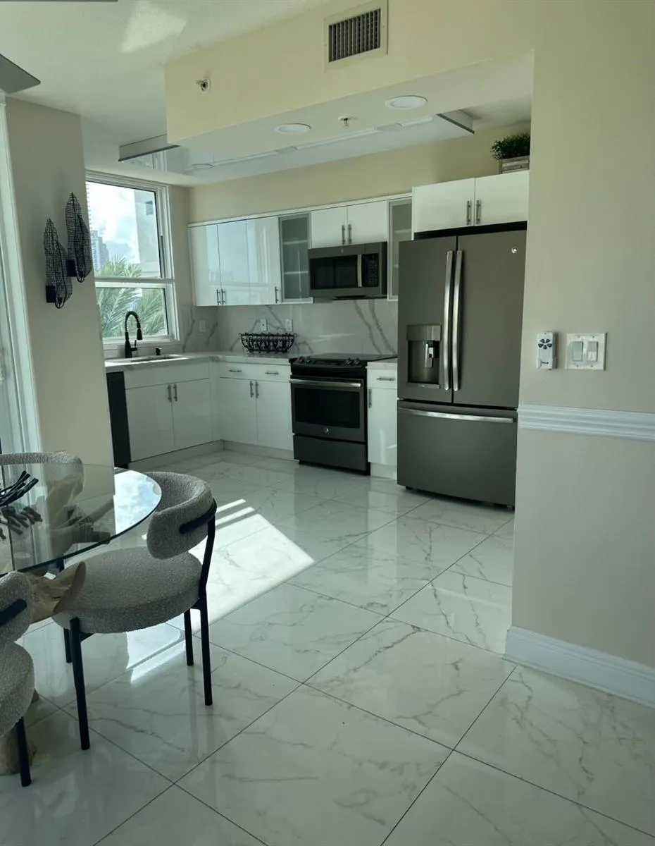 610 W LAS OLAS BOULEVARD #517N Fort Lauderdale, FL 33312