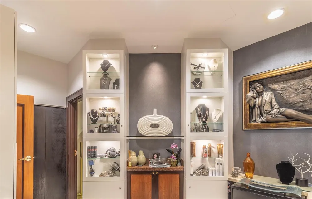 610 W LAS OLAS BOULEVARD #517N Fort Lauderdale, FL 33312
