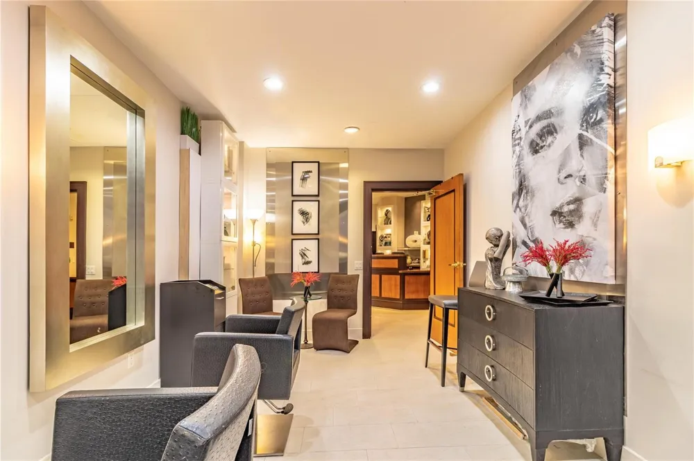 610 W LAS OLAS BOULEVARD #517N Fort Lauderdale, FL 33312