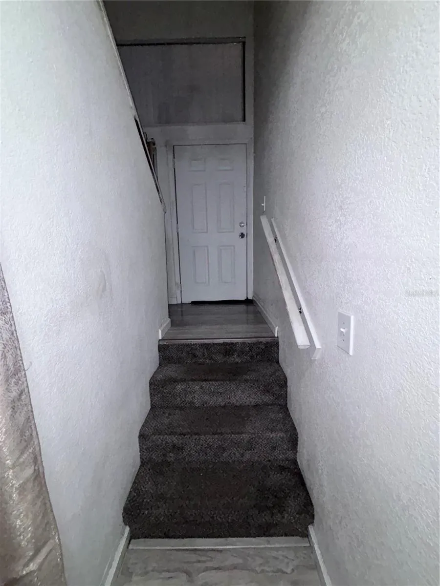 5030 TERRACE VILLAGE LANE Tampa, FL 33617
