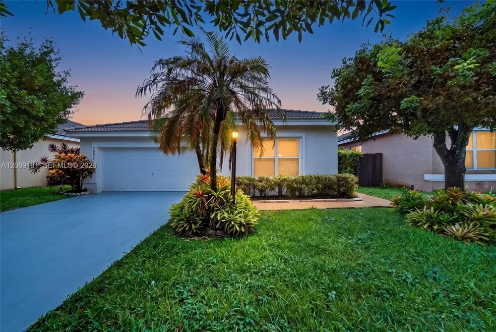7557 SW 164th Ct Miami, FL 33193