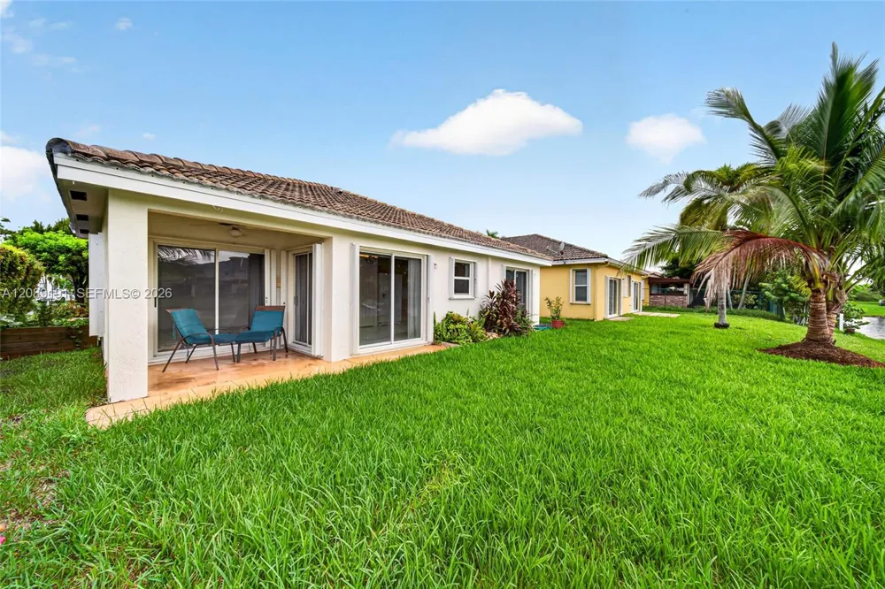 7557 SW 164th Ct Miami, FL 33193