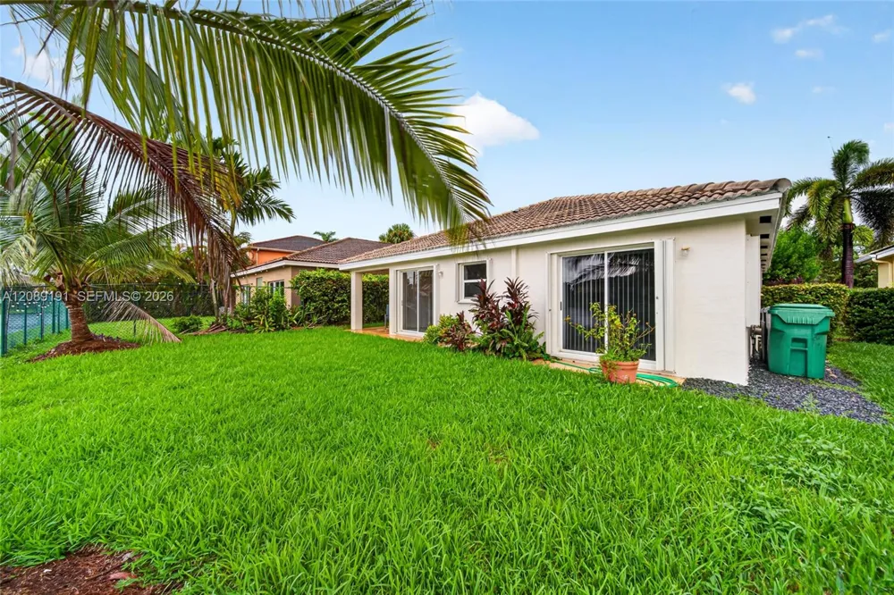 7557 SW 164th Ct Miami, FL 33193