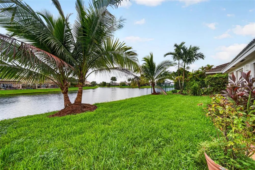 7557 SW 164th Ct Miami, FL 33193