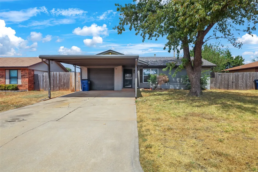 325 Maple Branch Way Mustang, OK 73064