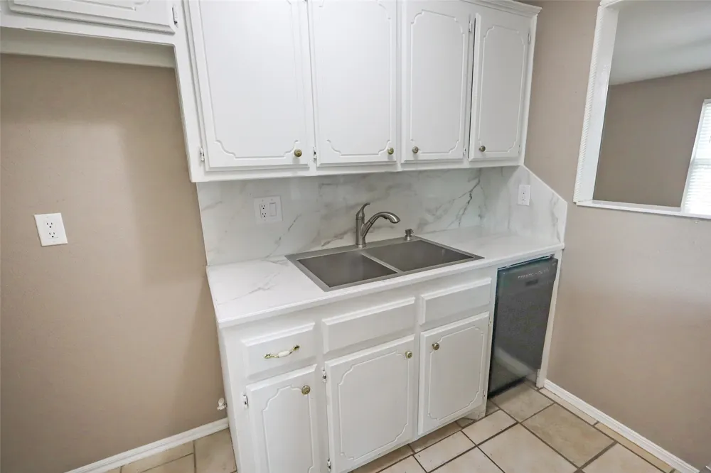 325 Maple Branch Way Mustang, OK 73064