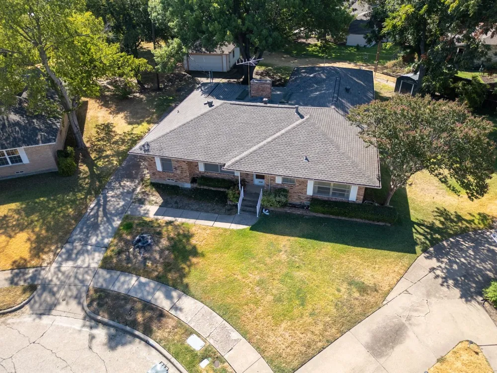 1120 Atlanta Circle Garland, TX 75041