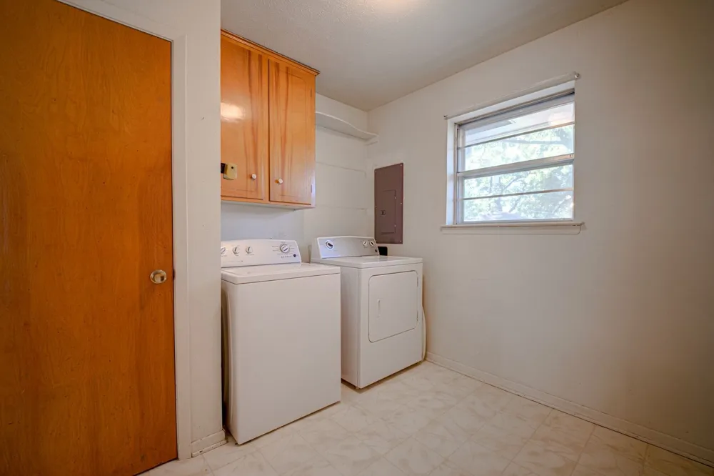 1120 Atlanta Circle Garland, TX 75041