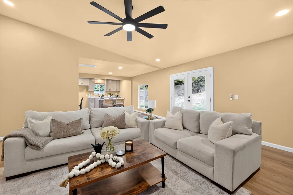 2992 E 77th Street Tulsa, OK 74136