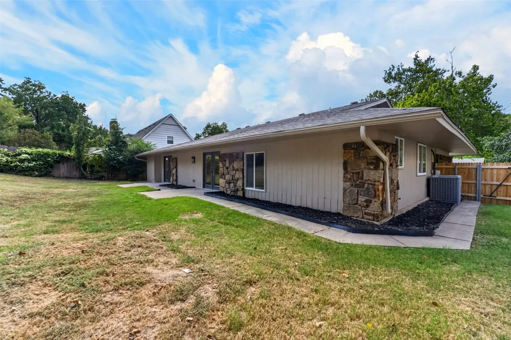 2992 E 77th Street Tulsa, OK 74136