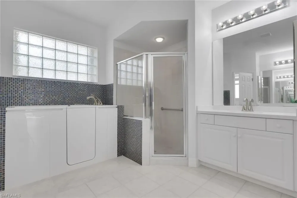 13717 Bald Cypress Circle Fort Myers, FL 33907