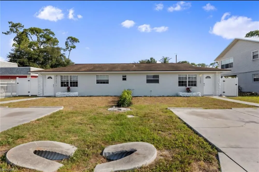 4203 Rose Avenue Naples, FL 34112