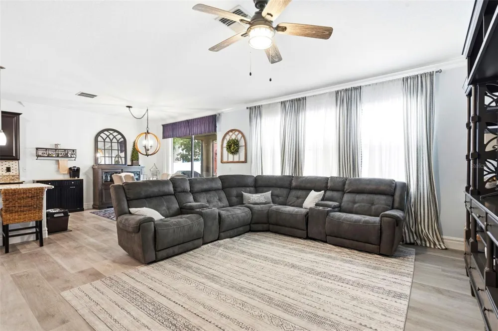 917 TERRA VISTA STREET Brandon, FL 33511