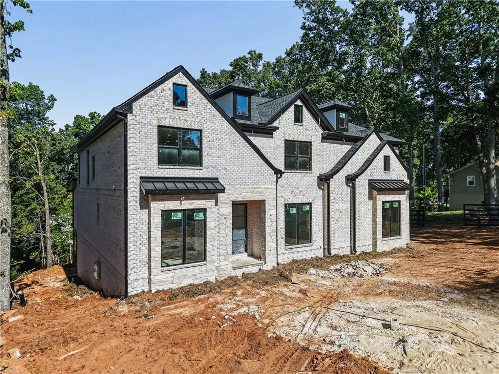 1728 Plunketts Road Buford, GA 30519