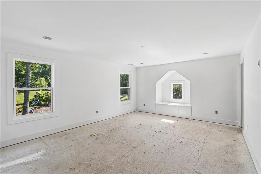 1728 Plunketts Road Buford, GA 30519