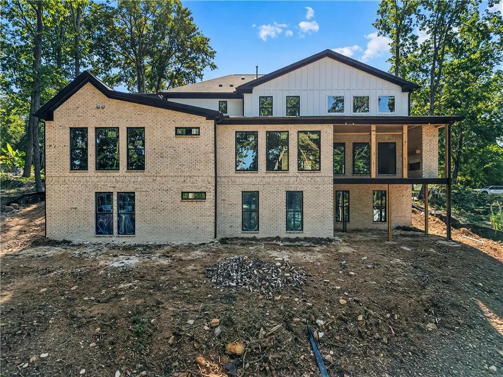 1728 Plunketts Road Buford, GA 30519