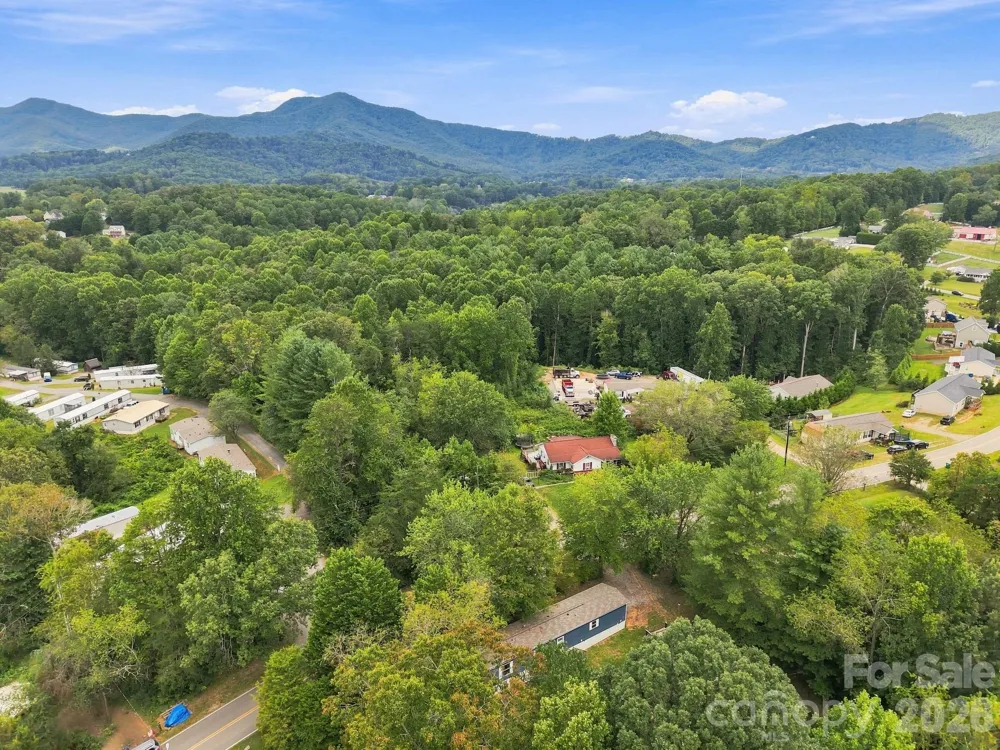 146 & 148 Bradshaw Circle Candler, NC 28715