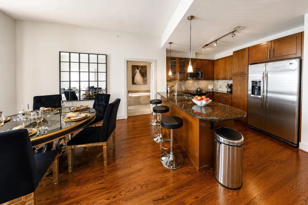 1400 Mckinney Street #2101 Houston, TX 77010