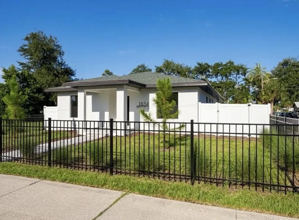 1836 19TH STREET S St Petersburg, FL 33712