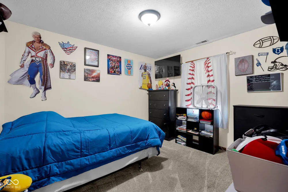2251 Reston Lane Columbus, IN 47203