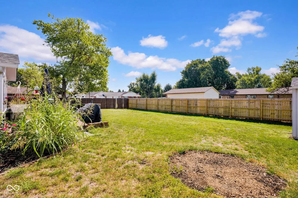 2251 Reston Lane Columbus, IN 47203