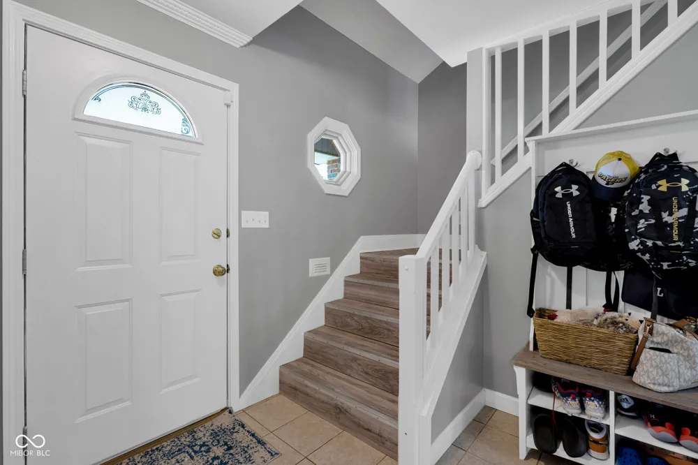 2251 Reston Lane Columbus, IN 47203