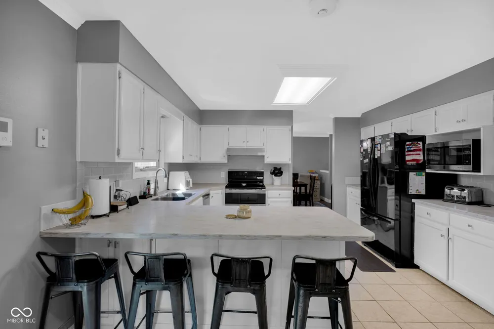 2251 Reston Lane Columbus, IN 47203