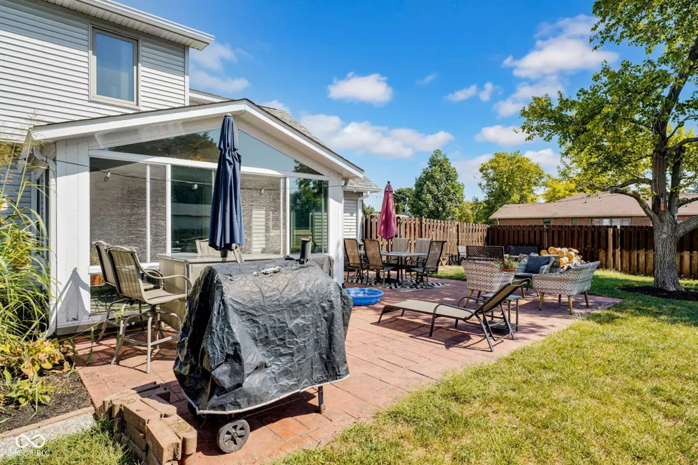 2251 Reston Lane Columbus, IN 47203