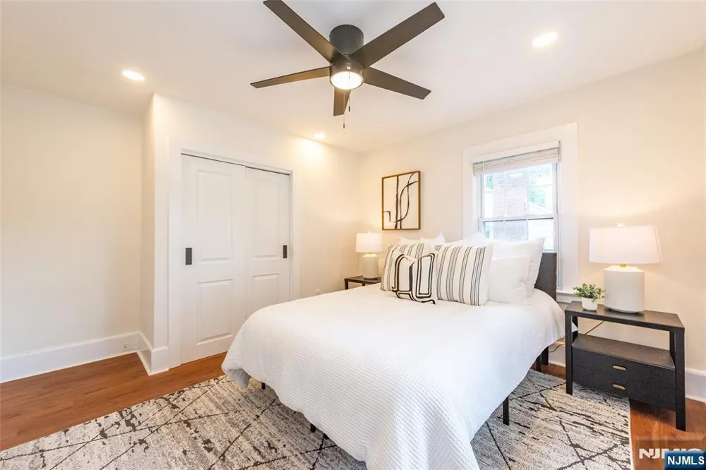 33 Waverly Terrace Bloomfield, NJ 07003