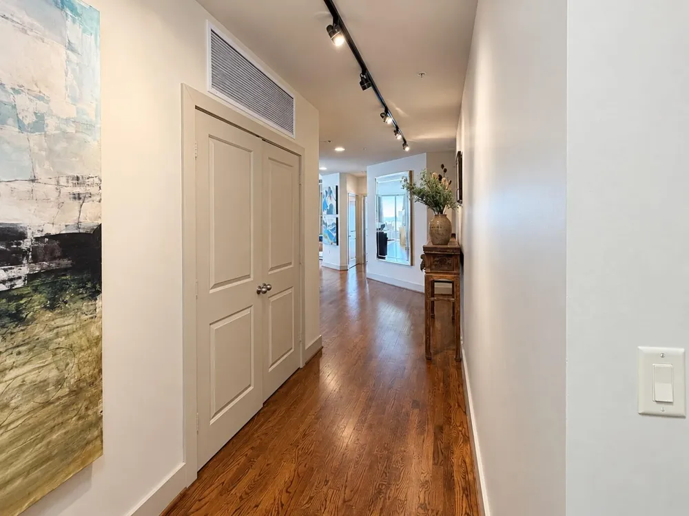 1400 Mckinney Street #1502 Houston, TX 77010